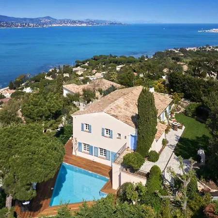 Villa With Magic View Of Bay Of Tropez